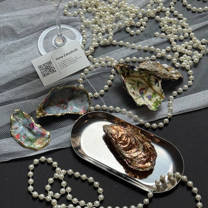 Oyster shell jewelry box for storing rings and small accessories – Lily Glow Decor
