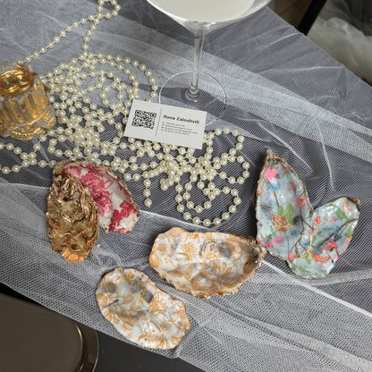 Oyster shell jewelry box for storing rings and small accessories – Lily Glow Decor