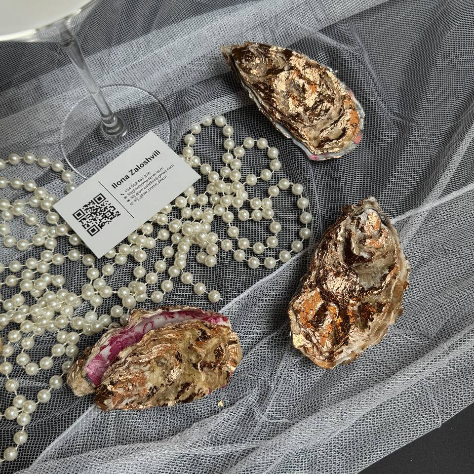 Oyster shell jewelry box for storing rings and small accessories – Lily Glow Decor