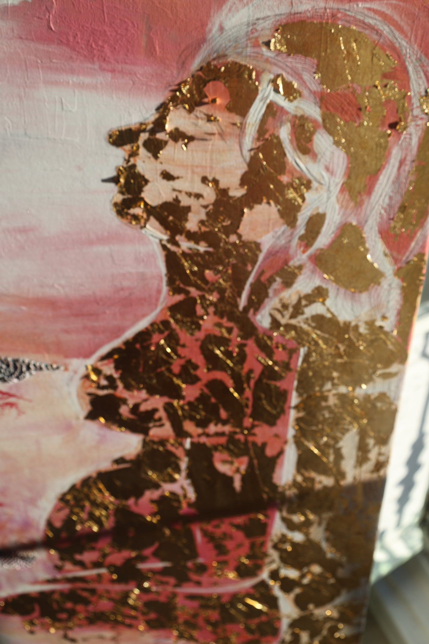 Abstract feminine silhouette with gold leaf on pink canvas – Lily Glow Home Decor