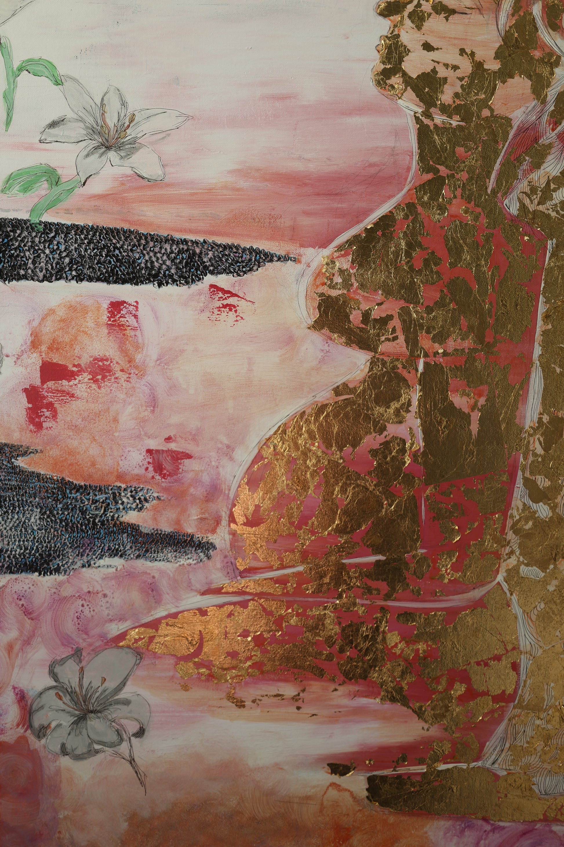 Abstract feminine silhouette with gold leaf on pink canvas – Lily Glow Home Decor