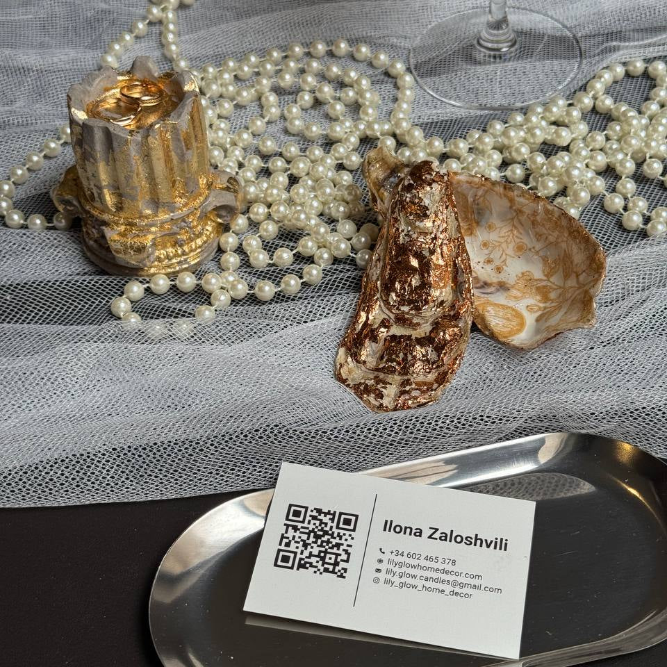 Oyster shell jewelry box for storing rings and small accessories – Lily Glow Decor