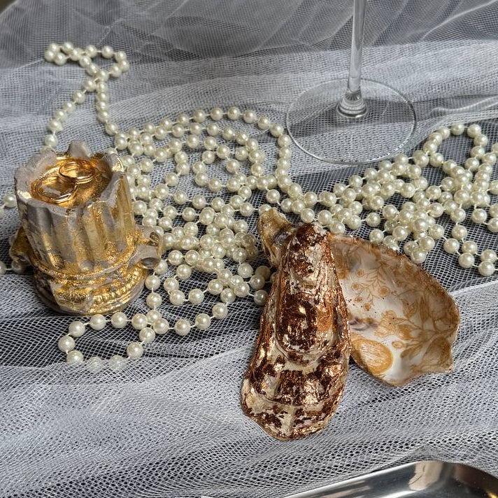 Oyster shell jewelry box for storing rings and small accessories – Lily Glow Decor