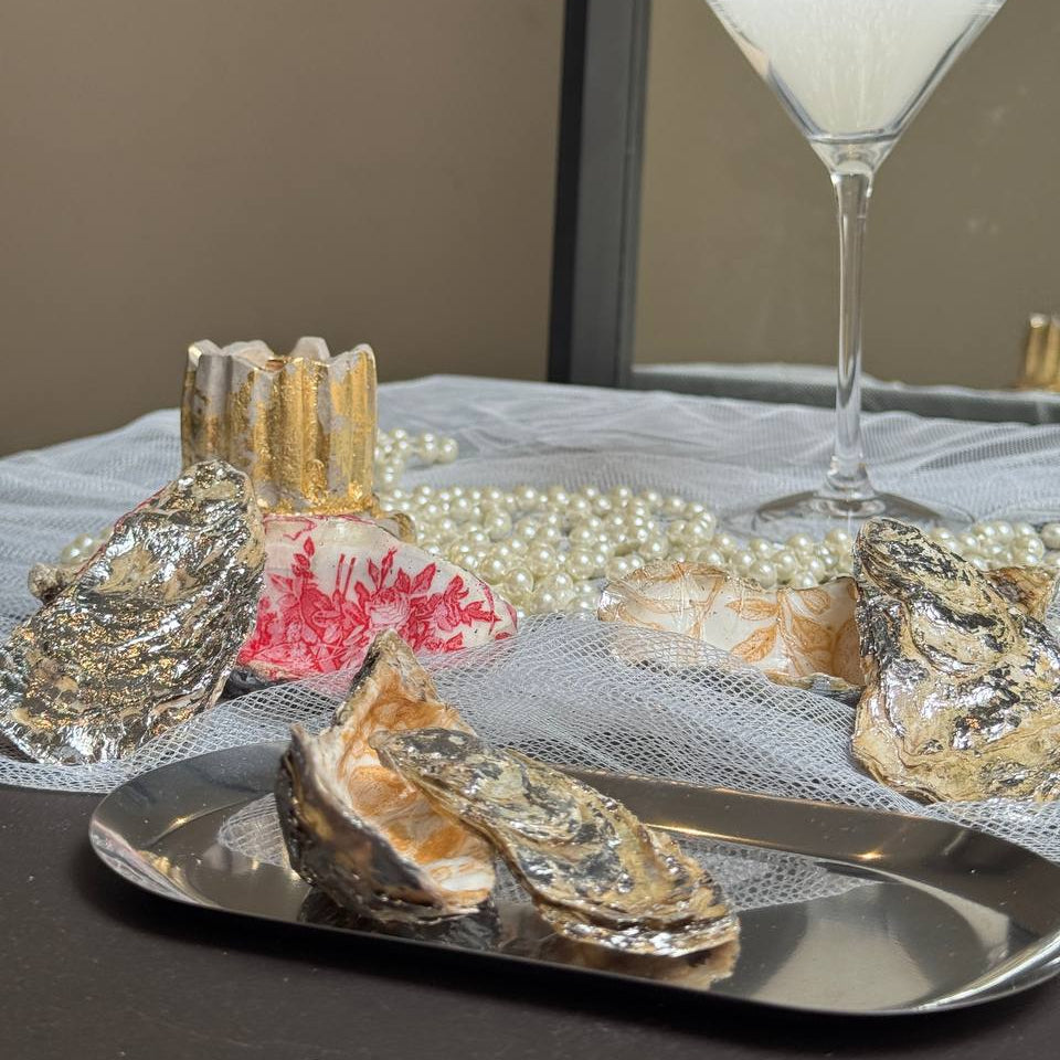 Oyster shell jewelry box for storing rings and small accessories – Lily Glow Decor