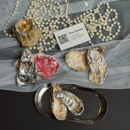 Oyster shell jewelry box for storing rings and small accessories – Lily Glow Decor